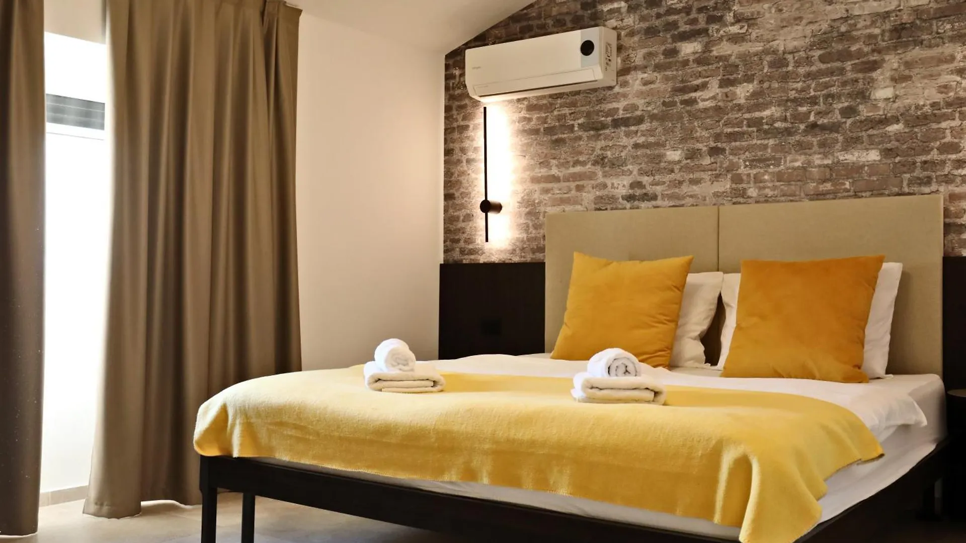 Arena Prestige Rooms Pola Croazia