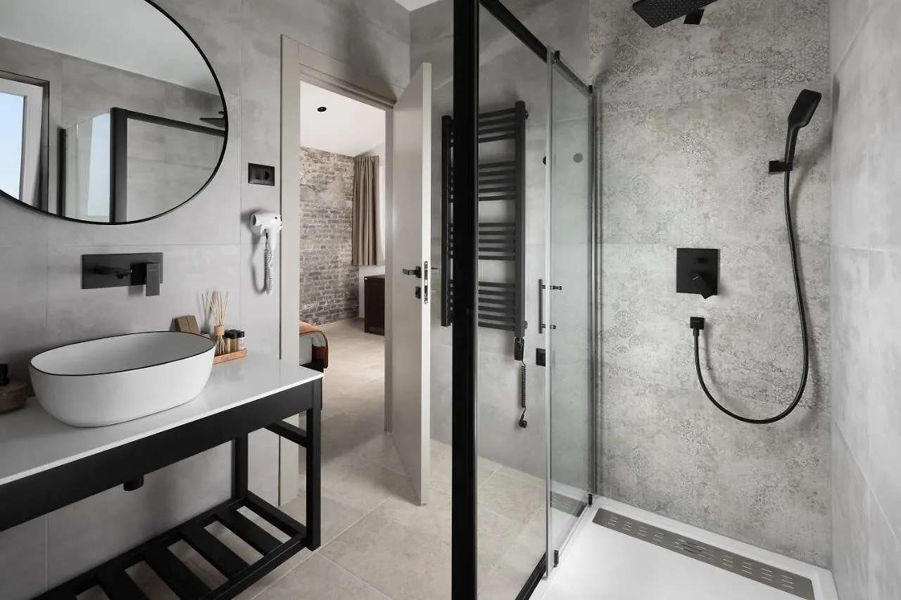 Arena Prestige Rooms Pula 0*,