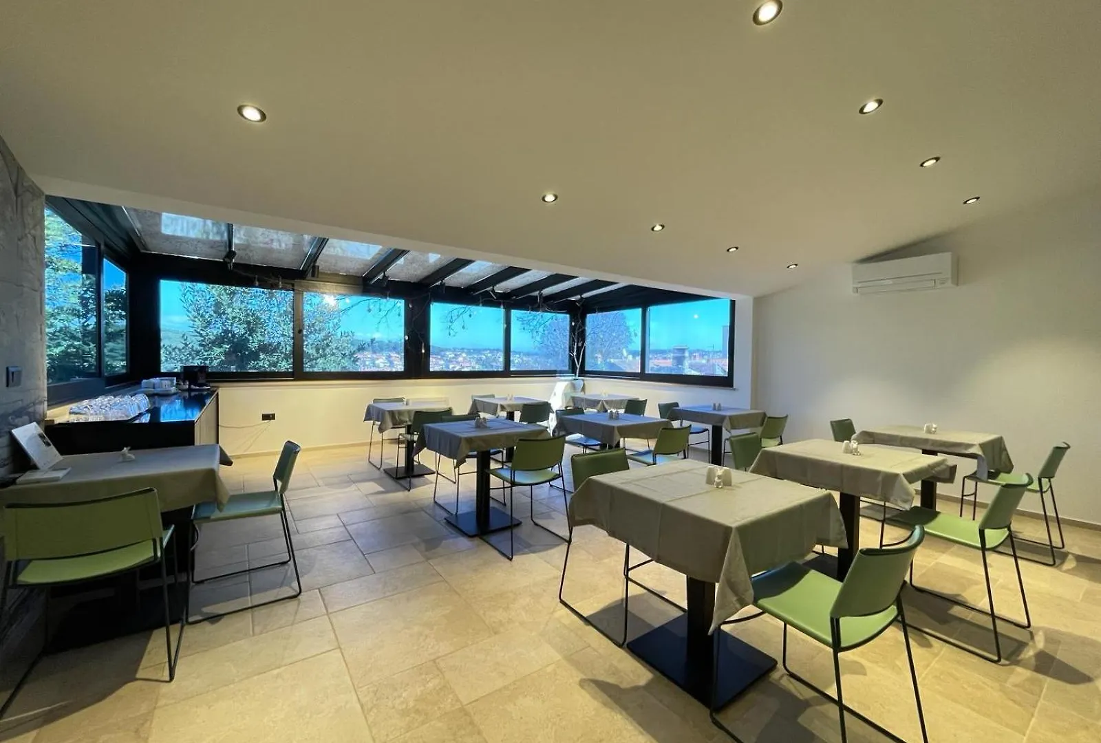 Arena Prestige Rooms Pula Apartament