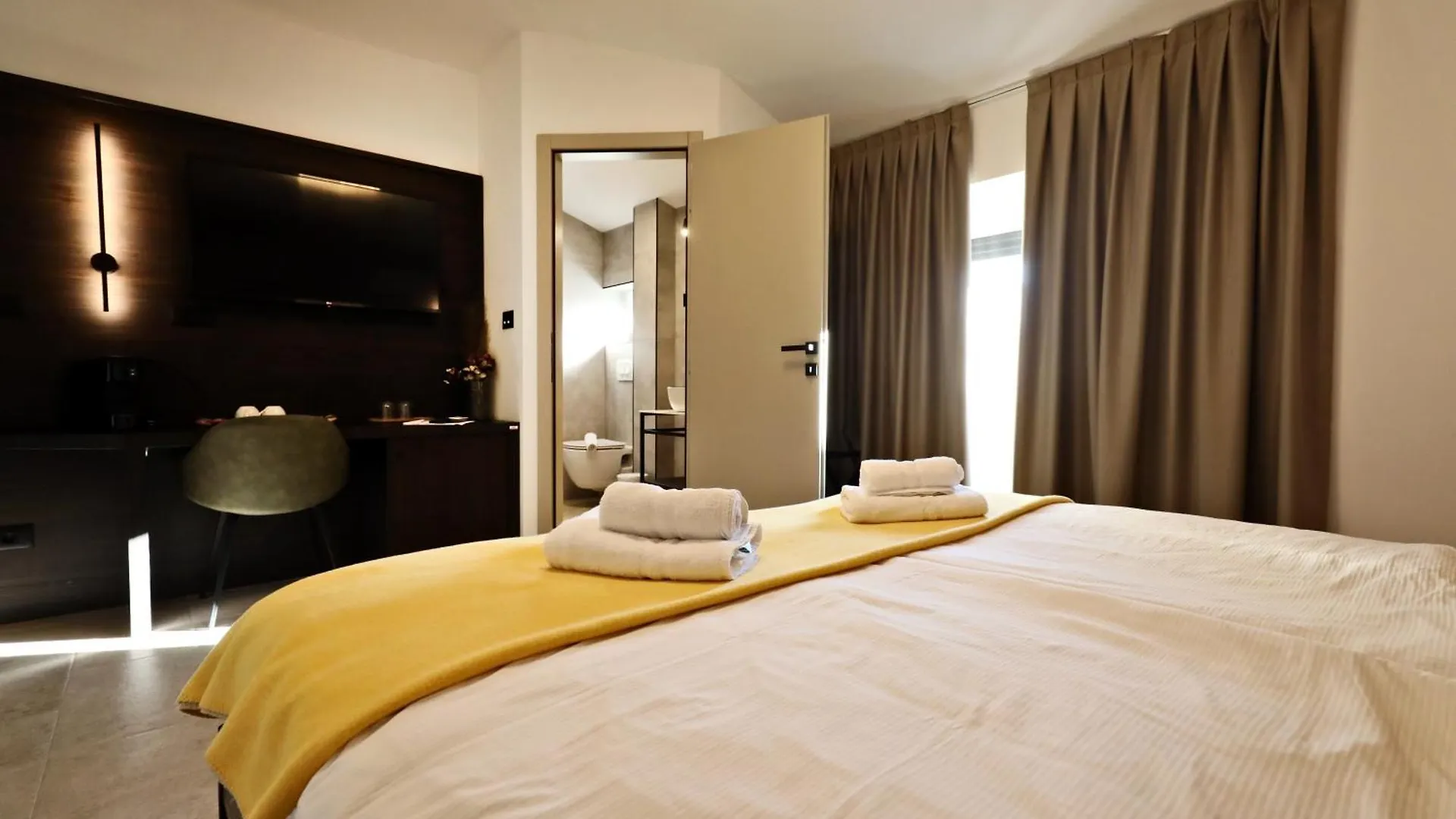 Arena Prestige Rooms Pula